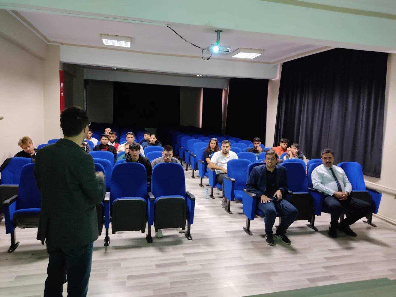 Yüksekokulumuz 2023-2024 Eğitim-Öğreyim Yılı Elektrik ve Enerji Bölümümüzün Oryantasyon Programı Gerçekleştirildi
